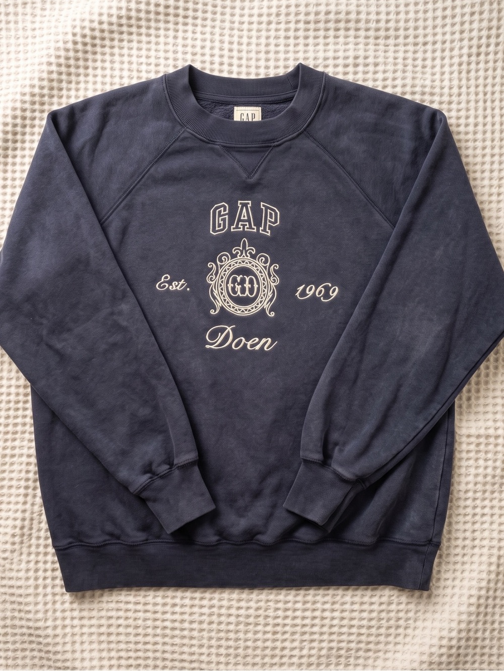 Gap x DÔEN Navy Blue Crewneck Sweatshirt XXS Oversized Sold Out Collab - Picture 3 of 6